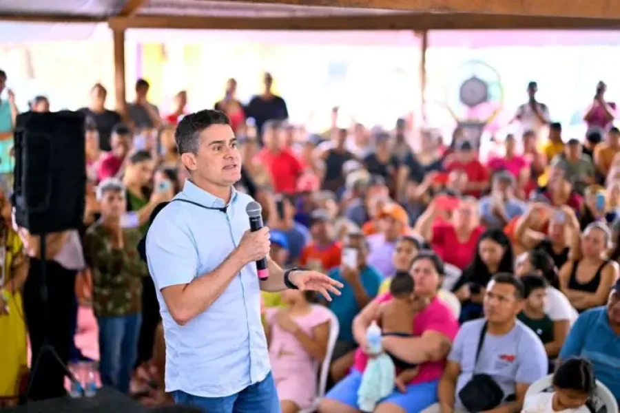 Prefeito David Almeida garante regularização fundiária para mais de 2 mil famílias na comunidade Nova Vida
